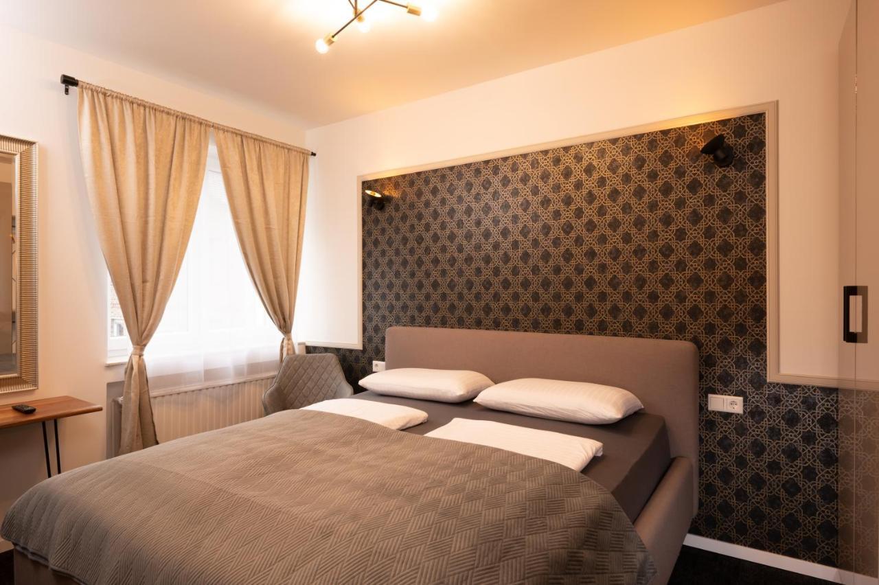 Hotel Burgblick 3*